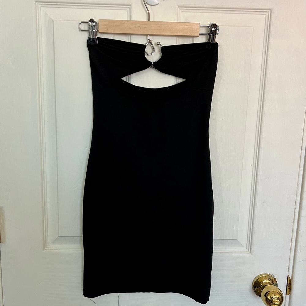 Elegant Black Strapless Dress
